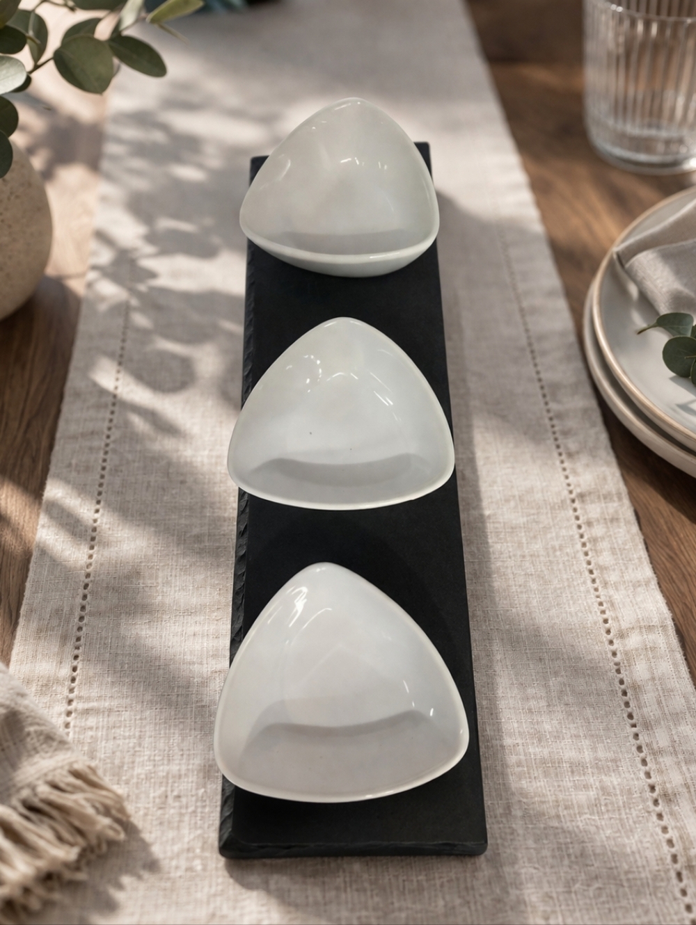 Crofton Appetizer Dessert Ceramic 4 Piece Set with Slate Serving Tray